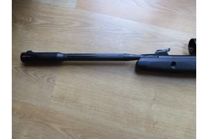 Luchtbuks Gamo Black Fusion met richtkijker