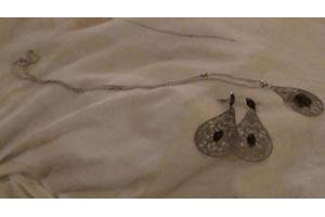 Verschillende sieraden 15 ero per stuk