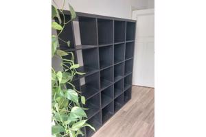 Zwarte IKEA Kallax 5x5