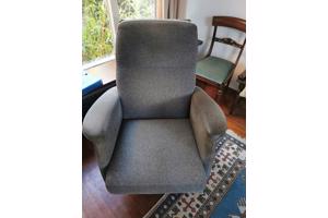 Dure stoel van Perida