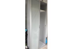 tweedeurs hang-/legkast met matglazen deuren . gedemonteerd. 220x100x60