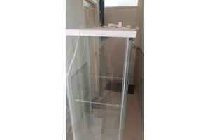 Vitrinekast ikea