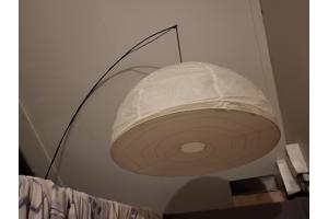 Booglamp met papieren lampenkap