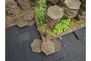 Gratis Tuintegels ~30m2 hexagon