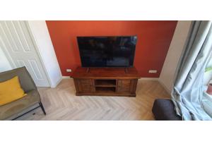 TV-meubel in nette staat (150x50)