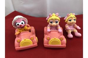 Muppets Miss Piggy en Animal in autootjes set