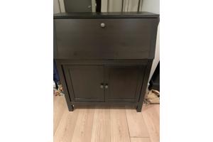 Kast/bureau/secretaire gratis op te halen!