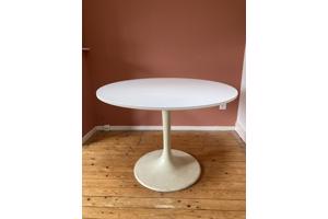 Ikea Docksta wit ronde tafel aangeboden