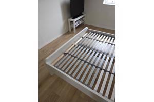IKEA bed (140×200cm)