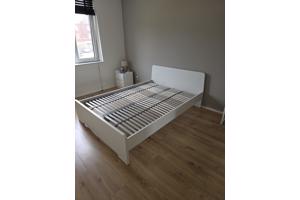 IKEA bed (140×200cm)