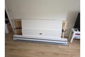 IKEA bed (140×200cm)