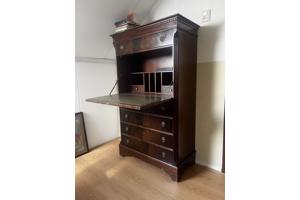 Secretaire