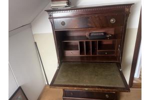 Secretaire