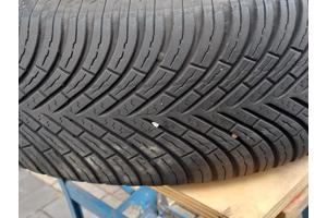 aangeboden  1 Vredestein band 205/ 55 R16