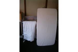 Opvouwbaar kinderbedje met matras 120 x 60