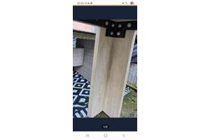 Zo goed als nieuwe eettafel