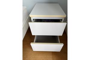 twee IKEA Ladeblokjes