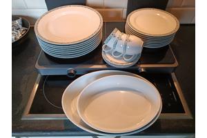 Uitzet | Servies | Pannenset | Bestekset