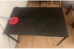 Eet tafel / tafel / zwarte tafel  Ikea Sandsberg
