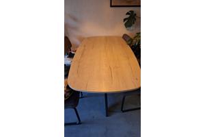 Deens ovaal tafel