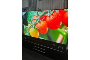 Qled tv in excellent condition