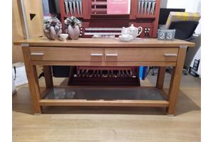 Mooie eikenhouten sidetable, eventueel met 2 boekenkasten