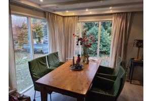 4 lekkere eetkamer stoelen