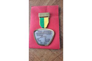 18 stuks Duitse wandeltochten  medailles