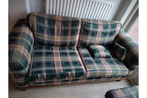 Bank met losse voetensteun