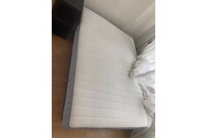 jonge Ikea matras 200x170 net een jaar oud (gratis)
