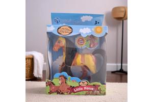 Little horse speelpaard camel bruin gevlekt zwart haar