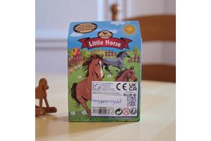 Little horse speelpaard camel bruin gevlekt zwart haar