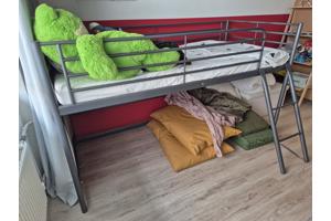 IKEA SVARTA halfhoogslaper