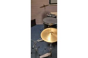 Gratis af te halen: Mooi gebruikt Stagg drumstel!