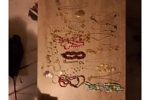 Lot vintage sieraden