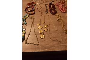 Lot vintage sieraden