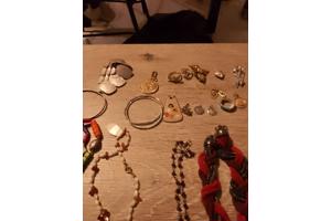 Lot vintage sieraden