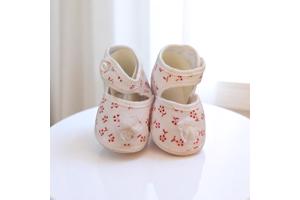 Junior Joy Babyschoenen Newborn Wit Met Rode Bloemetjes