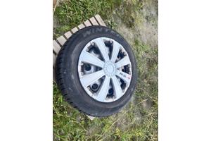 Set Pirelli Winterbanden 15 inch met velg