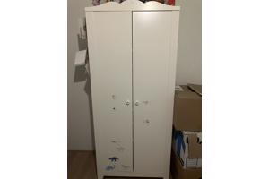Kledingkast kinderkamer