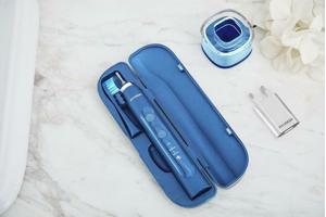 Elektrische tandenborstel Hyundai (HHC232104) met reisetui