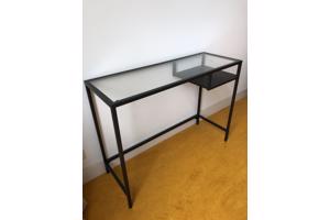 Laptoptafel en bijpassende stoel