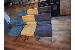 Gratis 6 eetkamer stoelen