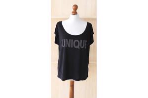 Top loose fit met opdruk, zwart, maat S,M of L, (nieuw)