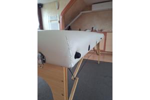 cremekleurige massagetafel 1,95 x 80cm