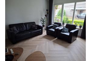 Prima bankstel met stoelen