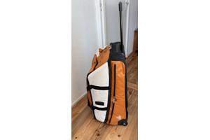 Reistrolley met 2 wielen.