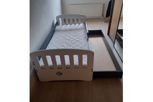 Kinderbed/kinderlogeerbed