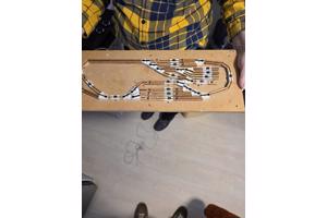 Treinbaan met steunen