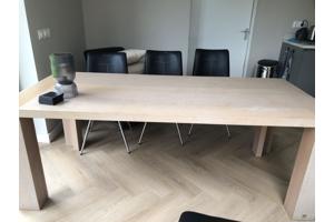 Stevige eettafel 205x 90 licht eiken